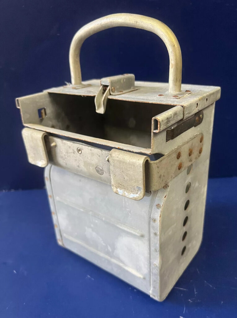 B-17 Flying Fortress AmMO CAn