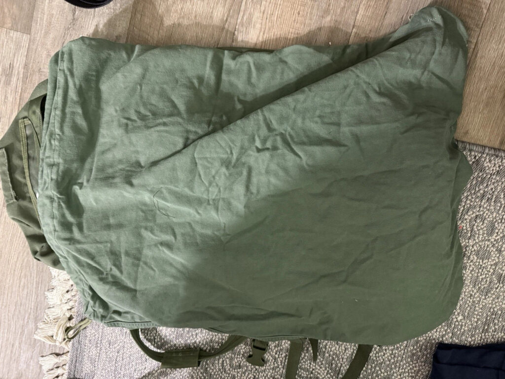 Genuine US Military Issue Deployment Duffel Bag, Gear Gym Transport Used