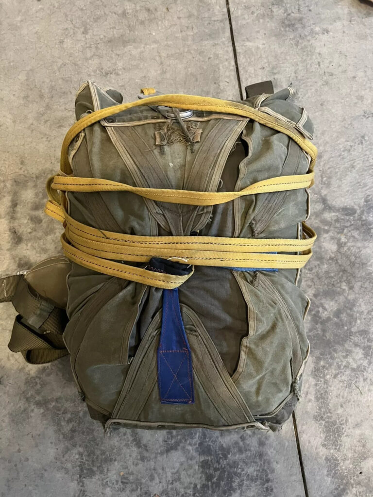 T-10 MC-1 Personnel Parachute w/ Harness (35’ Parachute) Military Collectible