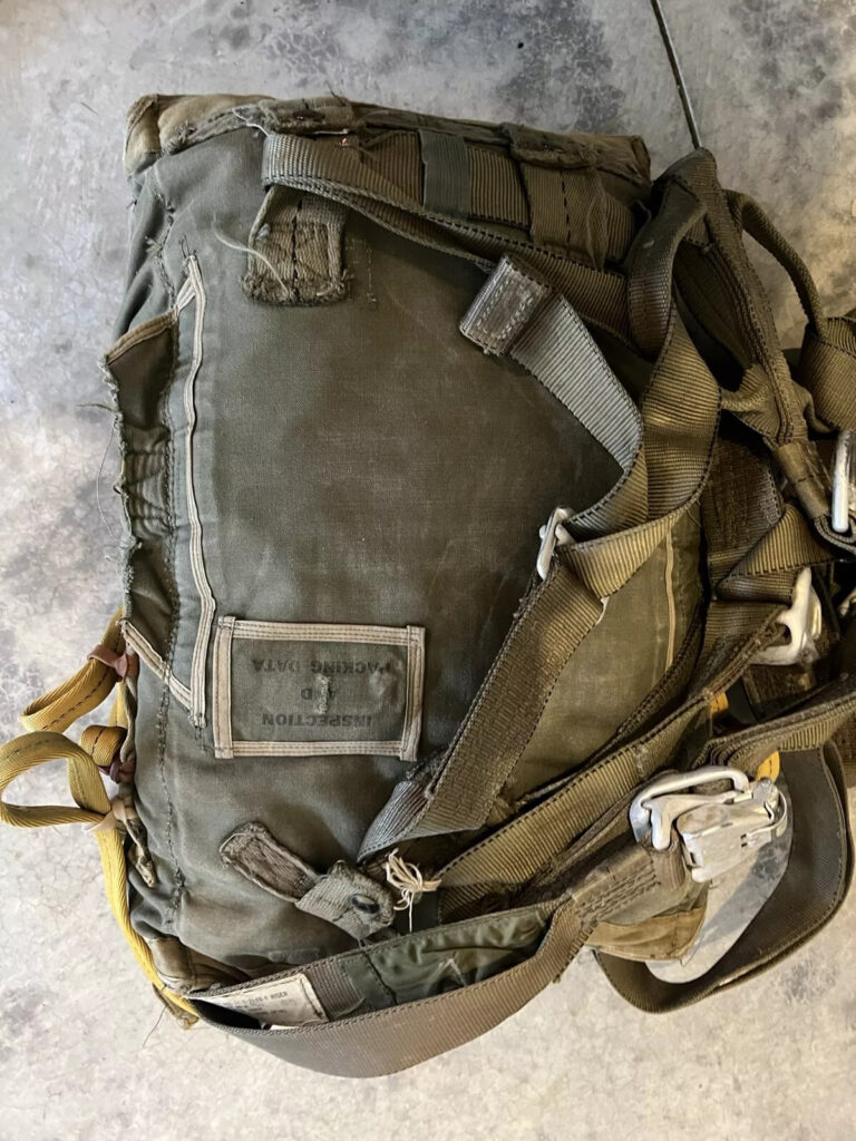 T-10 MC-1 Personnel Parachute w/ Harness (35’ Parachute) Military Collectible