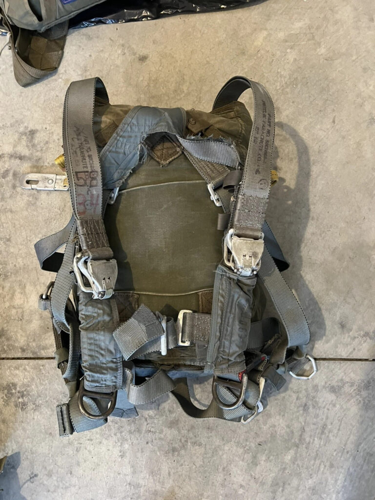 T-10 MC-1 Personnel Parachute w/ Harness (35’ Parachute) Military Collectible