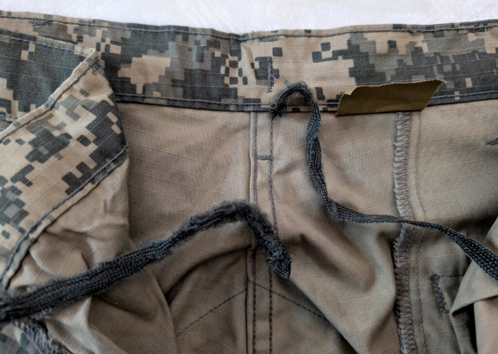 US Army Airborne Sergeant ACU Digital Camo Combat Uniform Pants Jacket Med/large