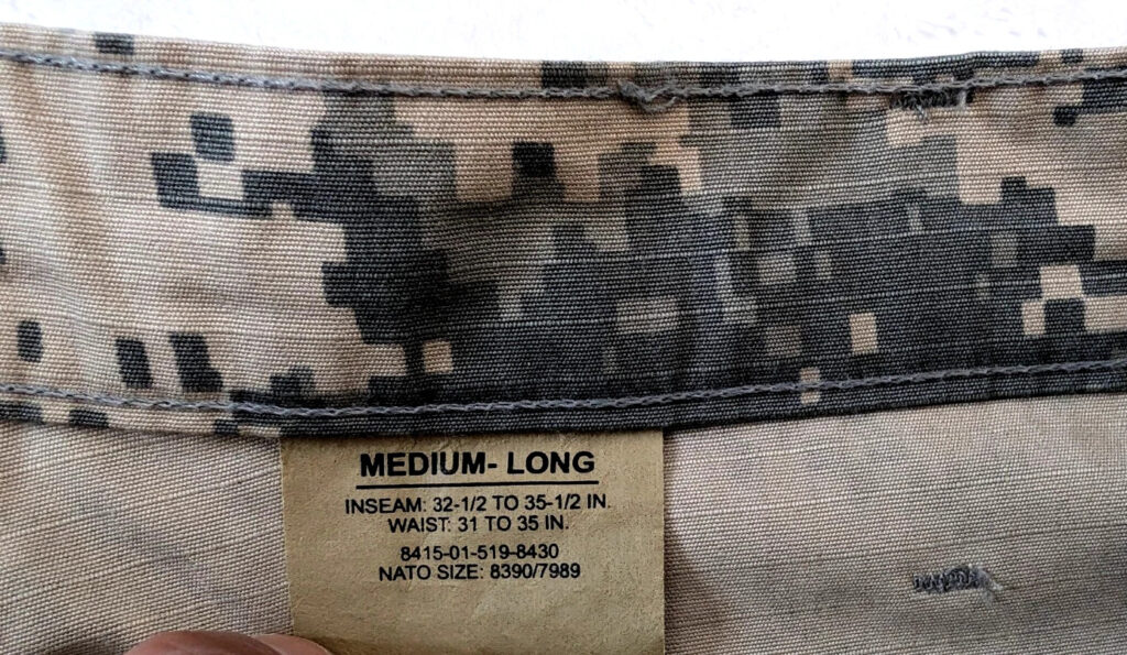 US Army Airborne Sergeant ACU Digital Camo Combat Uniform Pants Jacket Med/large