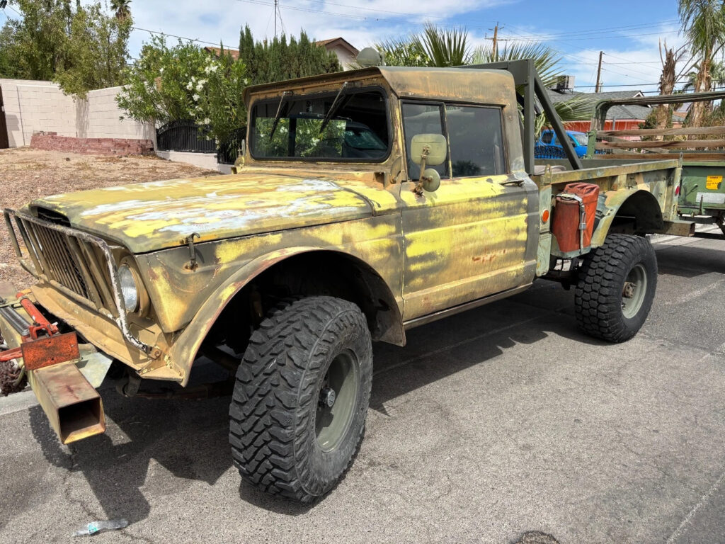 1967 M715 Kaiser-Jeep 5/4 ton Truck