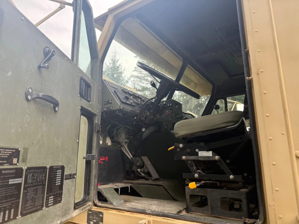 1994 Oshkosh M1070 8×8 Heavy Haul Military Truck Off Road Diesel