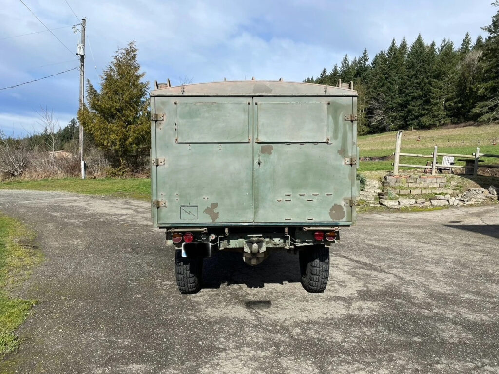 1966 Mercedes Unimog 404 Radio BOX