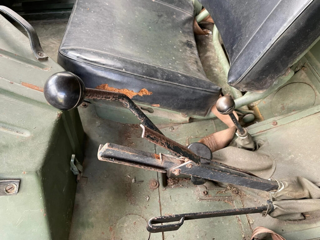 1966 Mercedes Unimog 404 Radio BOX