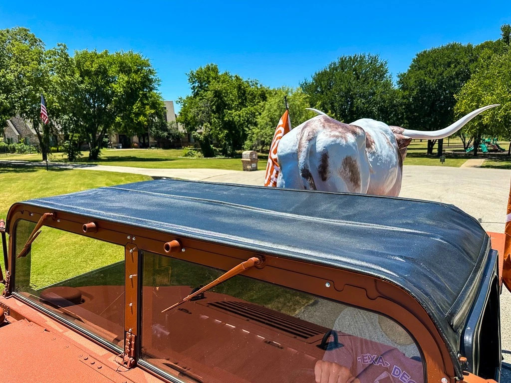 1987 Humvee / Hmmwv Hummer – UT Themed