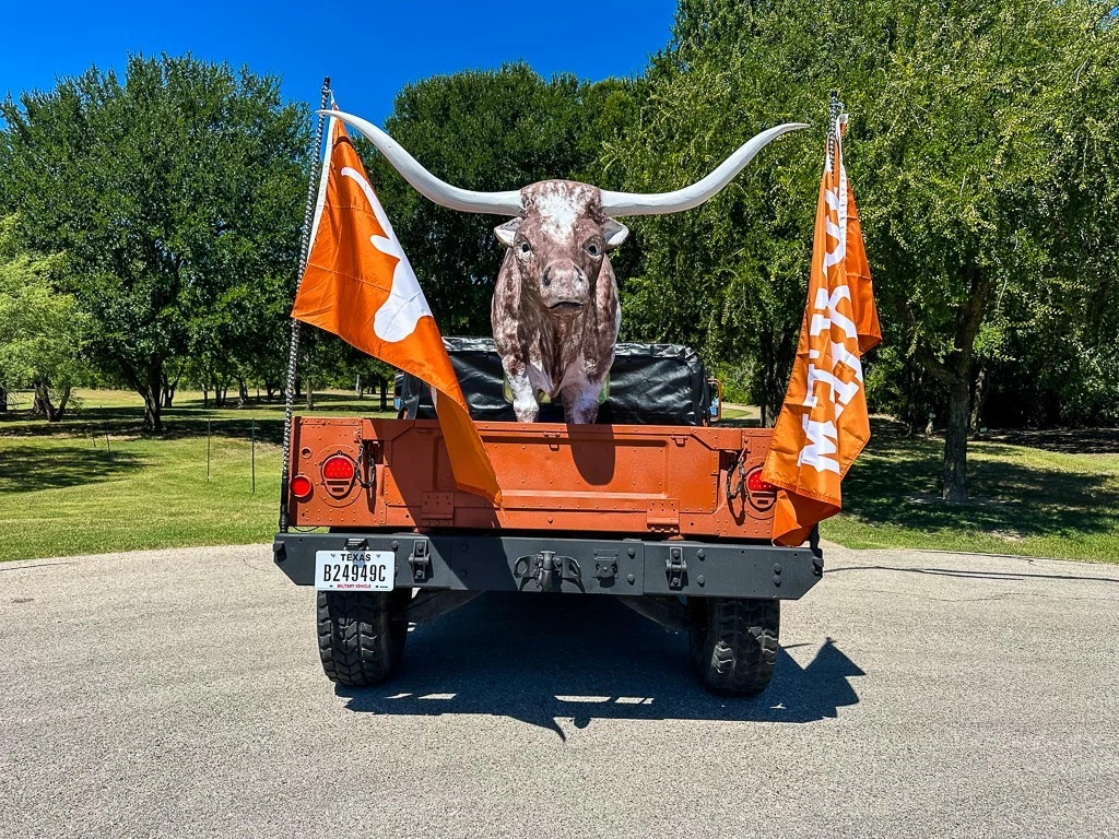 1987 Humvee / Hmmwv Hummer – UT Themed