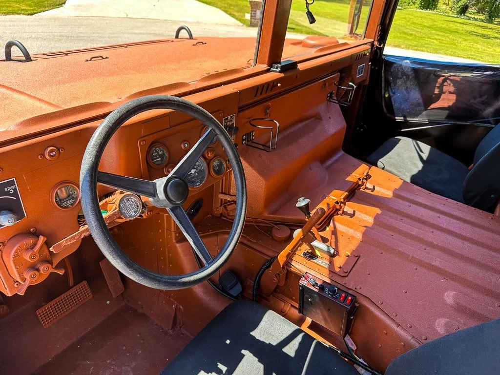 1987 Humvee / Hmmwv Hummer – UT Themed