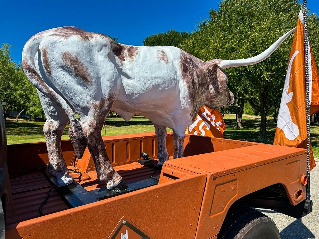 1987 Humvee / Hmmwv Hummer – UT Themed