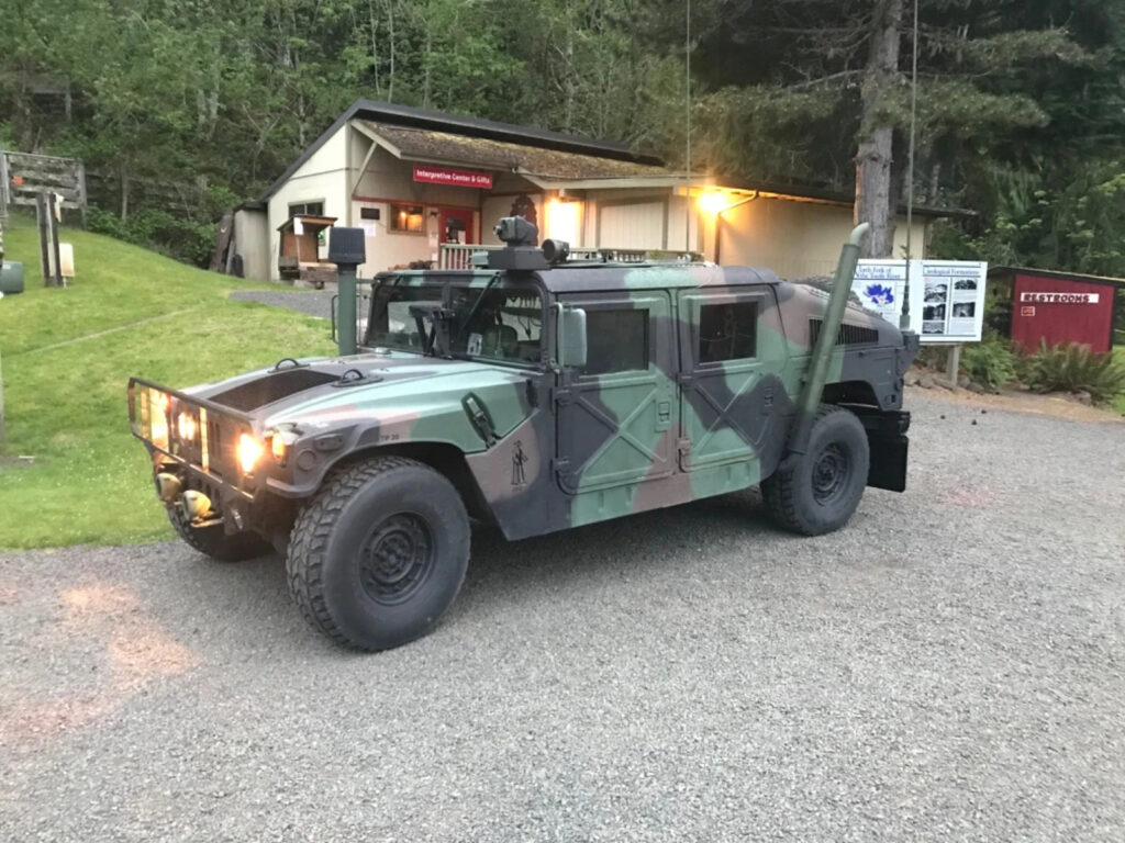 M1025a1 Hmmwv Used On Discovery Channel With M1101 Trailer