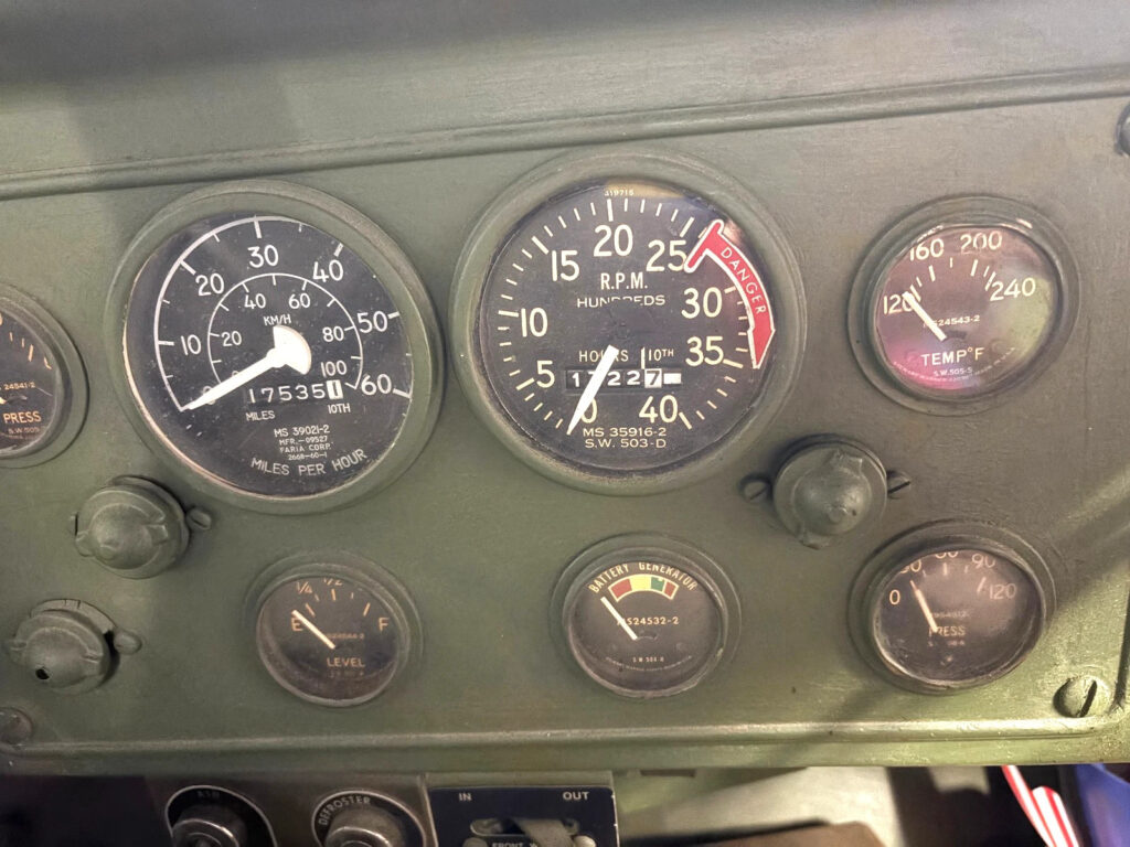 1971 M35a2 – Military Army Truck Deuce and a Half