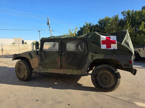 Titled 2007 4×4 Heavy M1097r1 Military Hummer Hmmwv Humvee Runs and Drives Great for sale