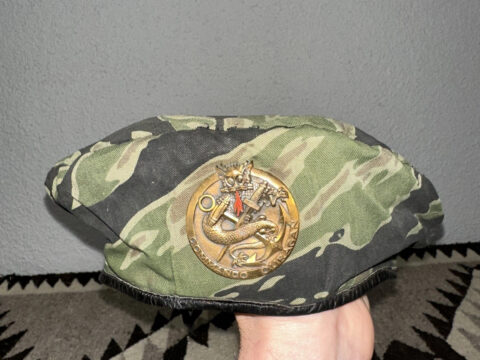 VTG Vietnam French Commando Ouragan MACV SOG JWD Tiger Stripe Camouflage Beret for sale