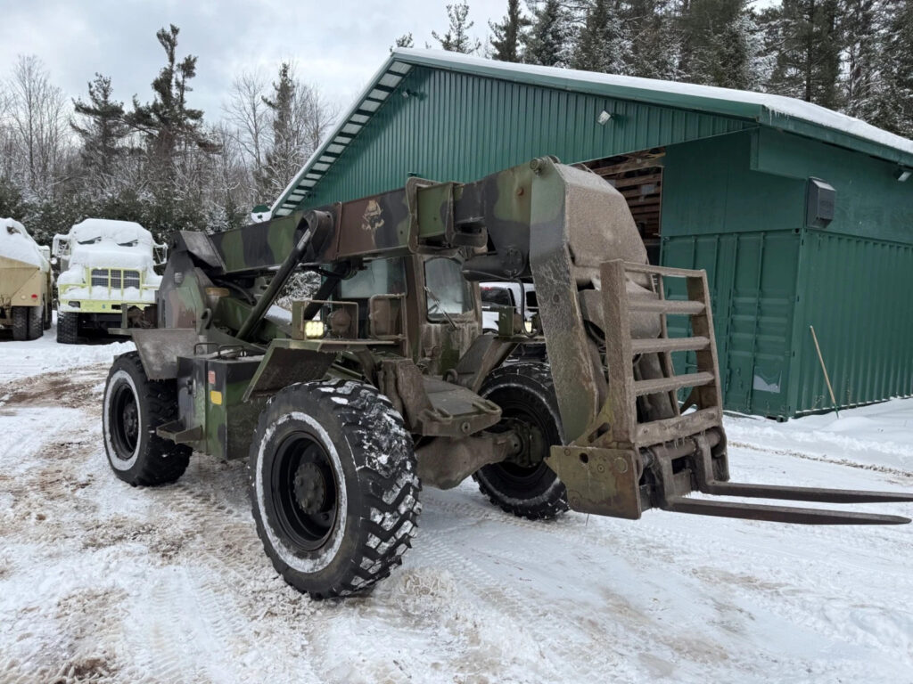 1991 Skytrak 6000m Military off road Telehandler Skylift Forklift