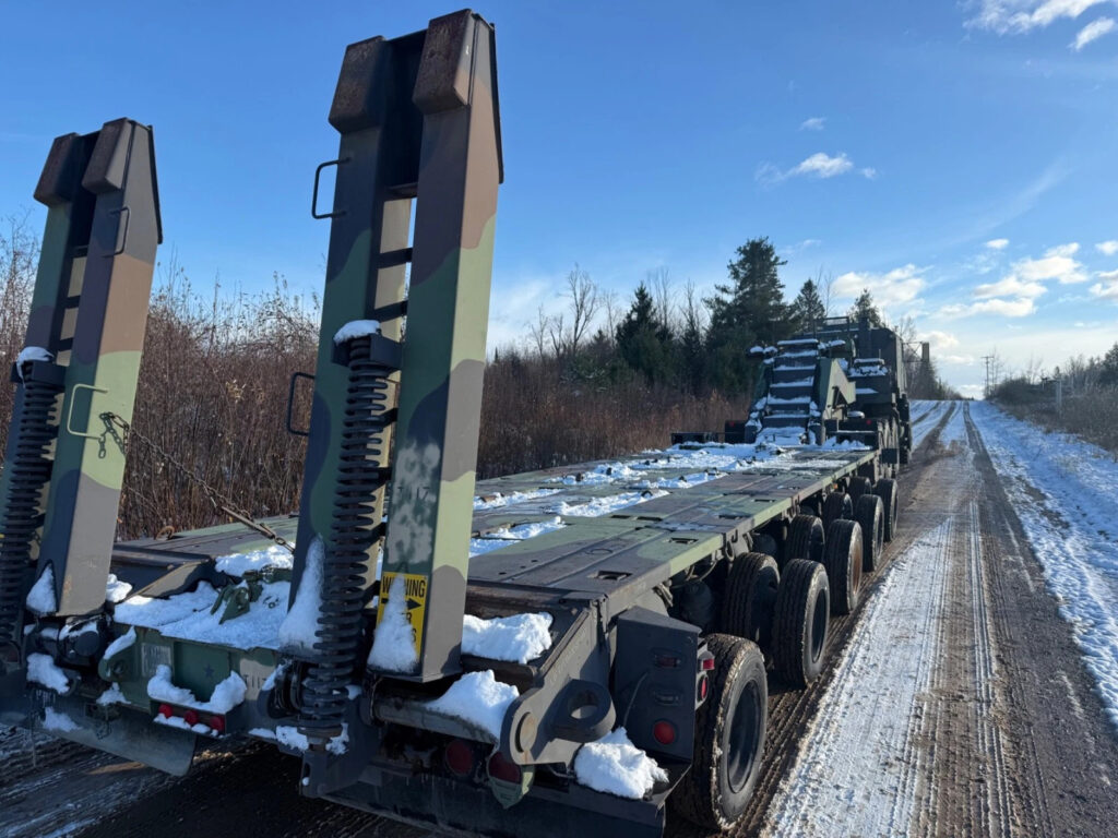 2006 Oshkosh M1070 HET 8×8 With M1000 Off Road Heavy Haul Trailer Diesel