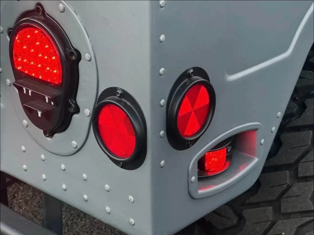 Hummer / Humvee M998