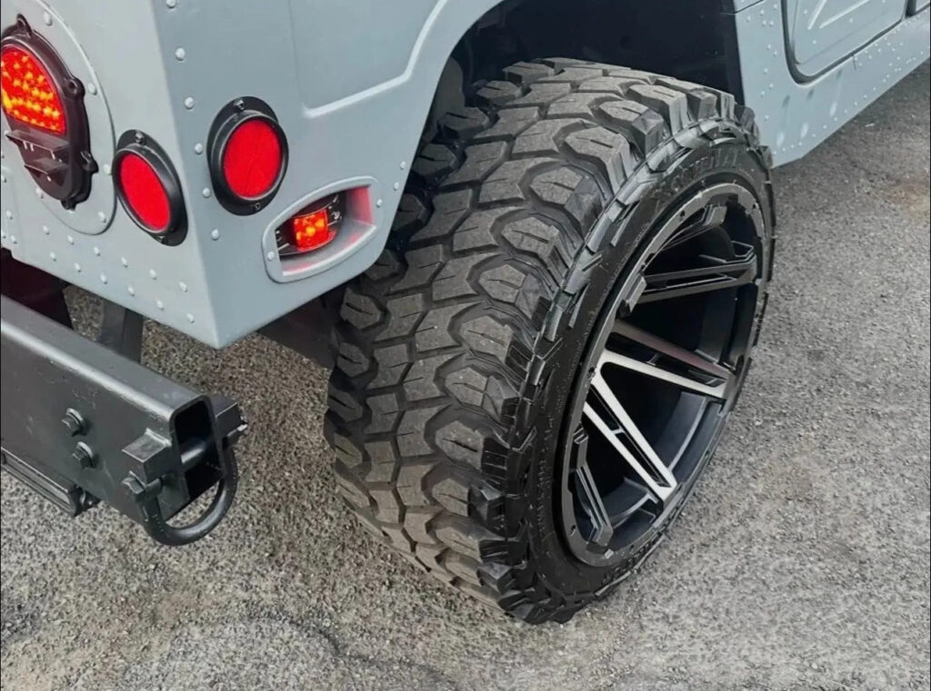 Hummer / Humvee M998