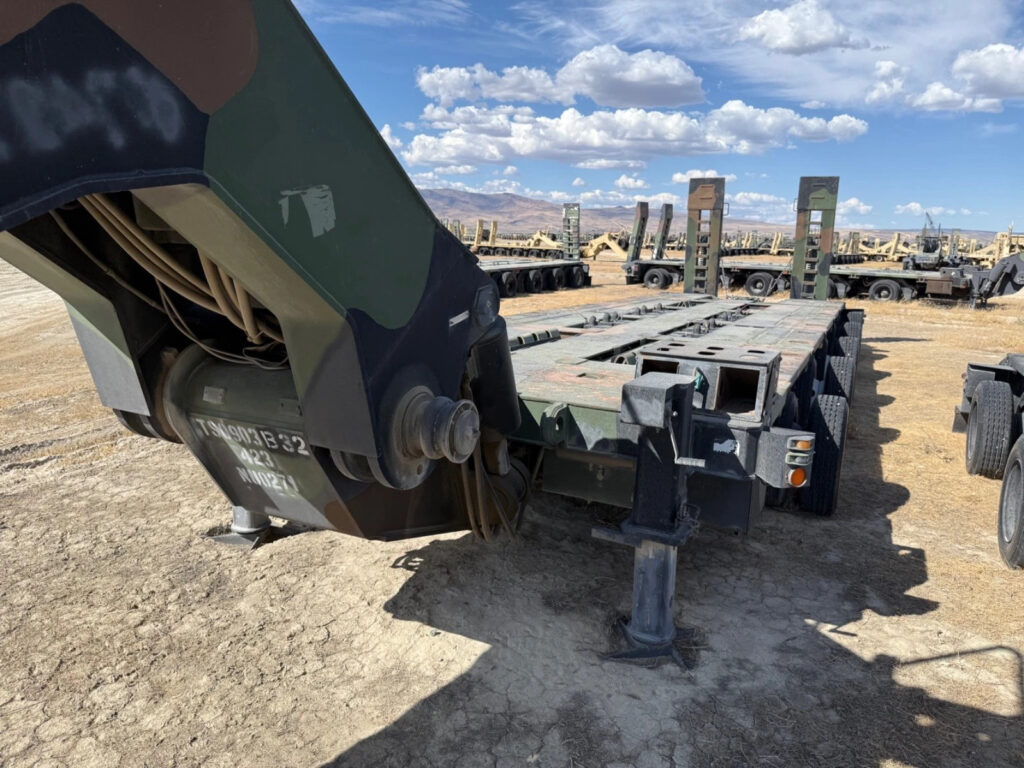 M1000 Trailer Heavy Haul Oshkosh M1070 Off Road RGN Low Bed Boy Military