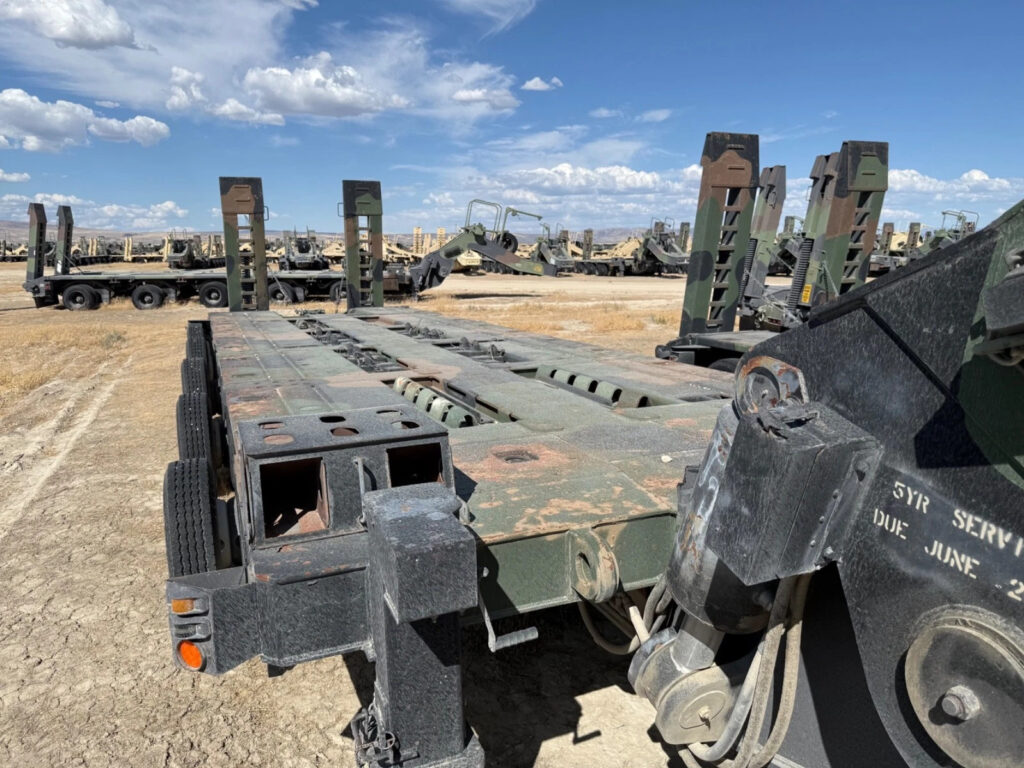 M1000 Trailer Heavy Haul Oshkosh M1070 Off Road RGN Low Bed Boy Military