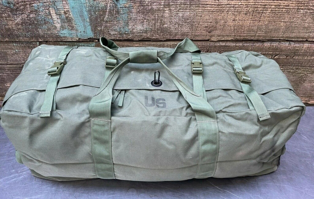 US Military Improved Duffel Bag Zippered Duffle 8465-01-604-6541 NO Paint