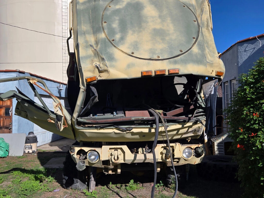 2006 Stewart and Stevenson M1079 A1R