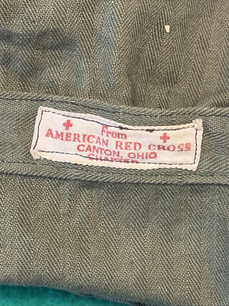 Original WW II U.S. Toiletry Kit See Description For Details