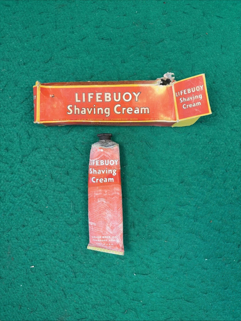 Original WW II U.S. Toiletry Kit See Description For Details