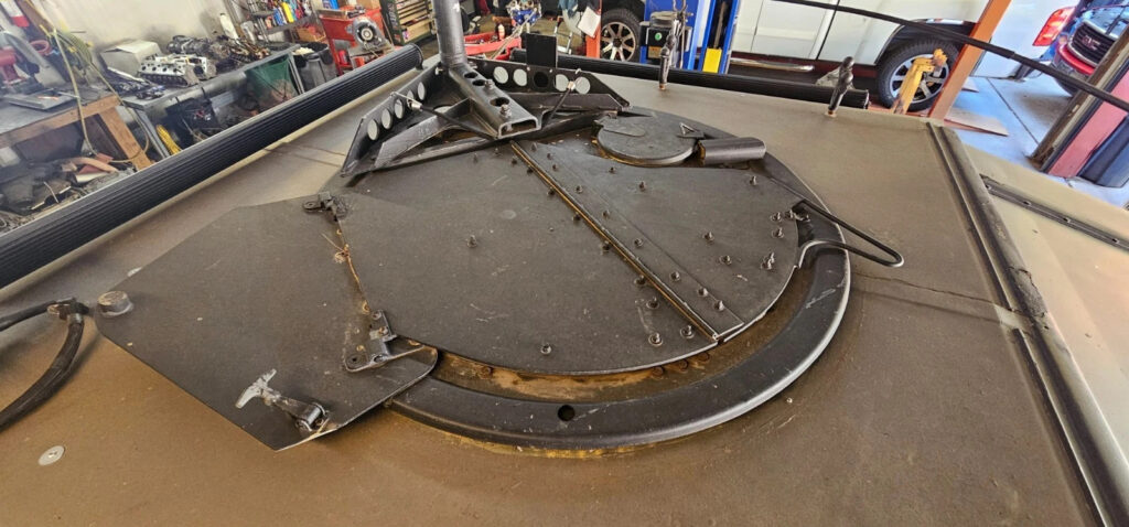 M1025a1 Hummer with 12 Valve and ToNS of mods