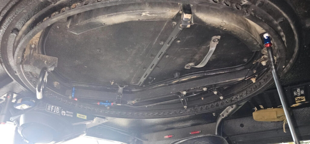 M1025a1 Hummer with 12 Valve and ToNS of mods