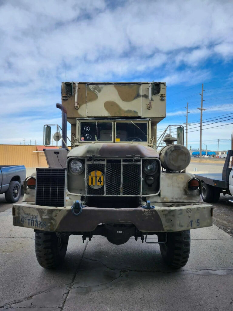 1970 Kaiser Xm820 6×6 Expandable Comand Center box