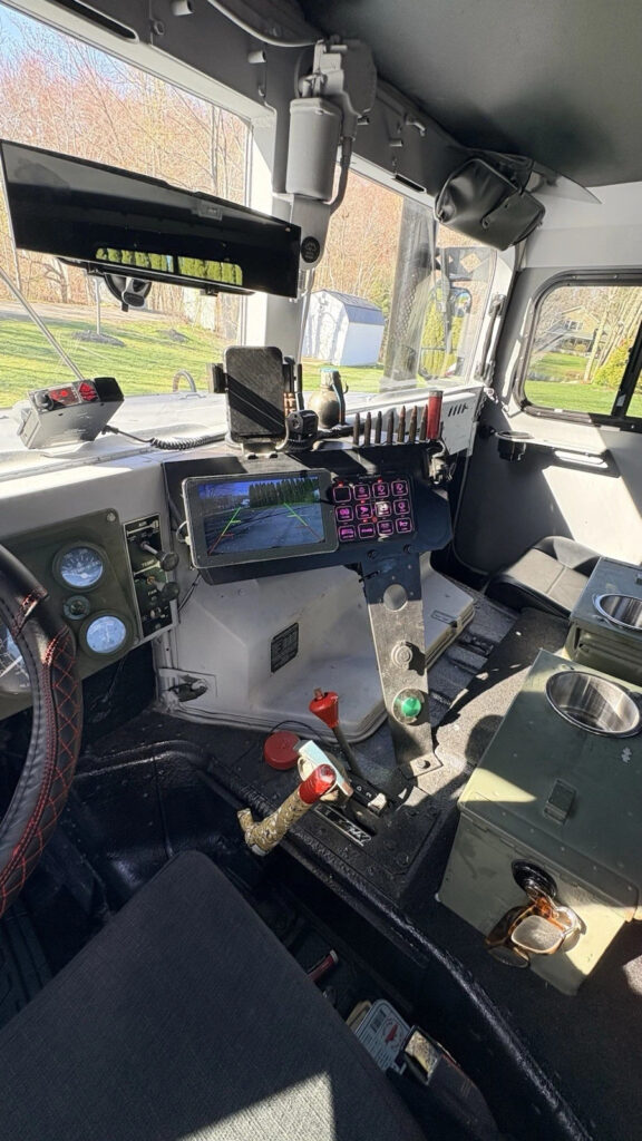 1992 M998 4100 Original Miles And Reconditioned In 2006 At The Maine Facility