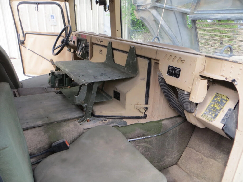 2006 Hmmwv Military Hummer M1097r1 with 2 door Truck, good Title, very nice