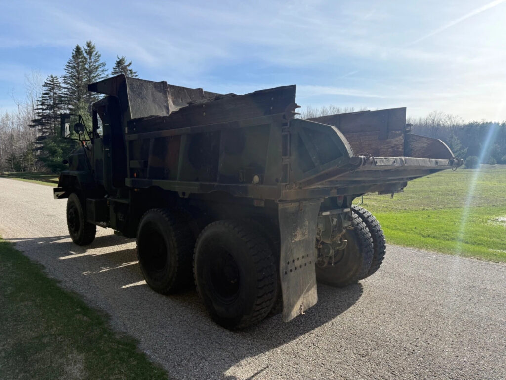 2010 Am General M929 6×6 Dump Truck Military off road