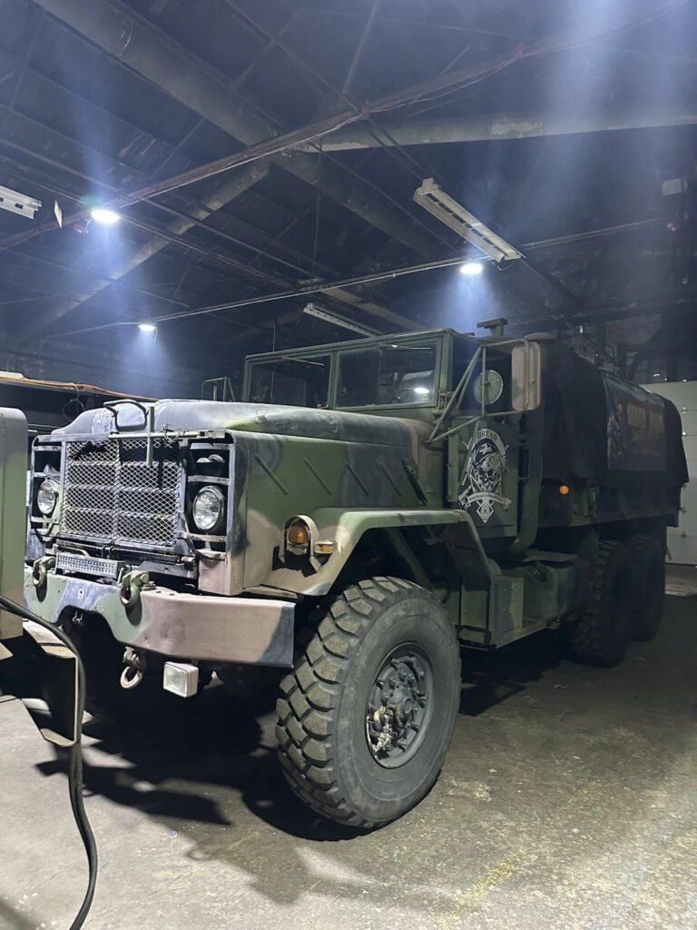 Am General Military Vehicle 6X6 Truck —m923a