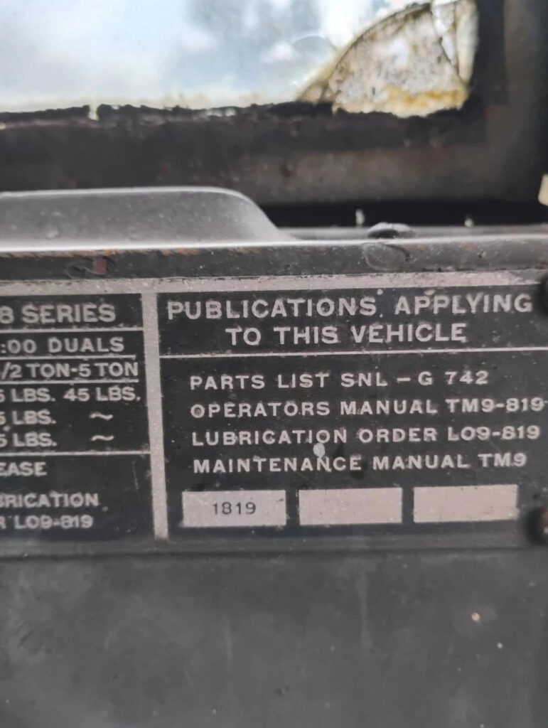 1951 US Military Cargo Truck 6 Wheel Drive Army Duce