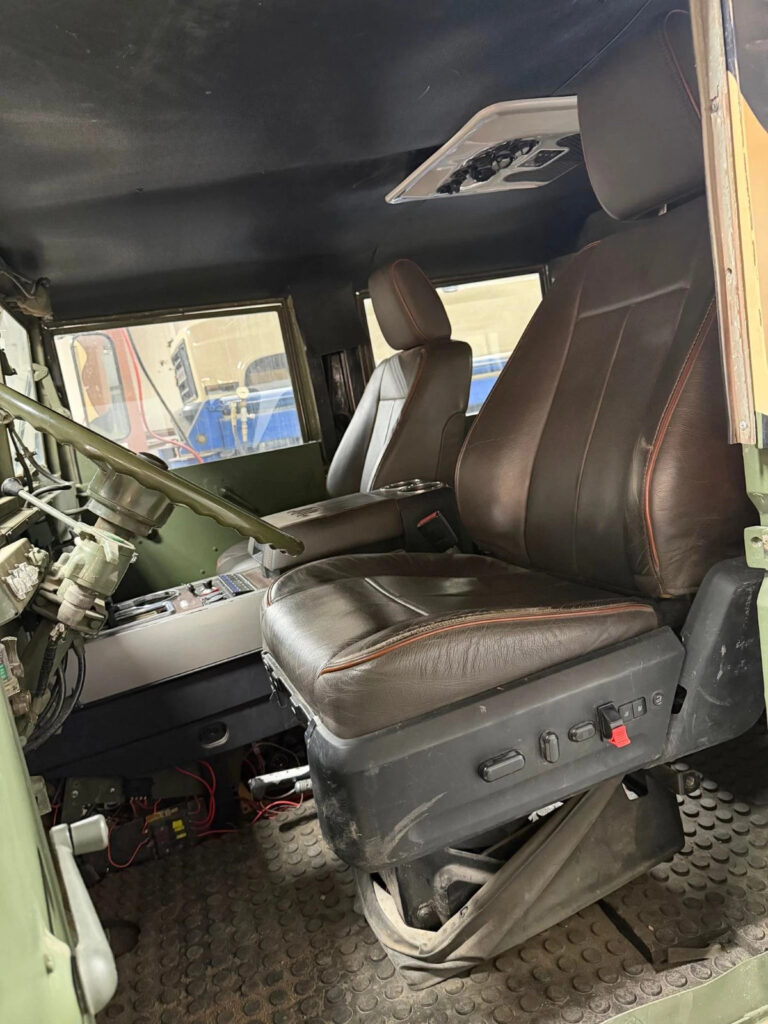 Military 5 ton Crew Cab King Ranch M939