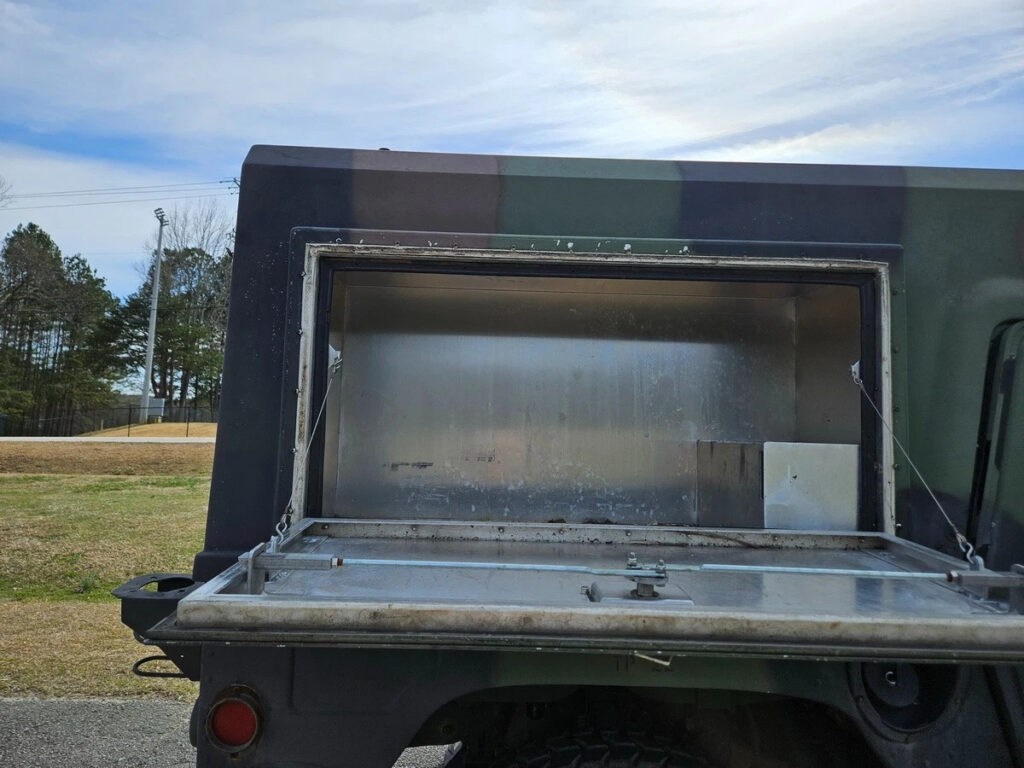 1987 American General Humvee Hmmwv M998 4 X-Doors with Helmet Top – Titled