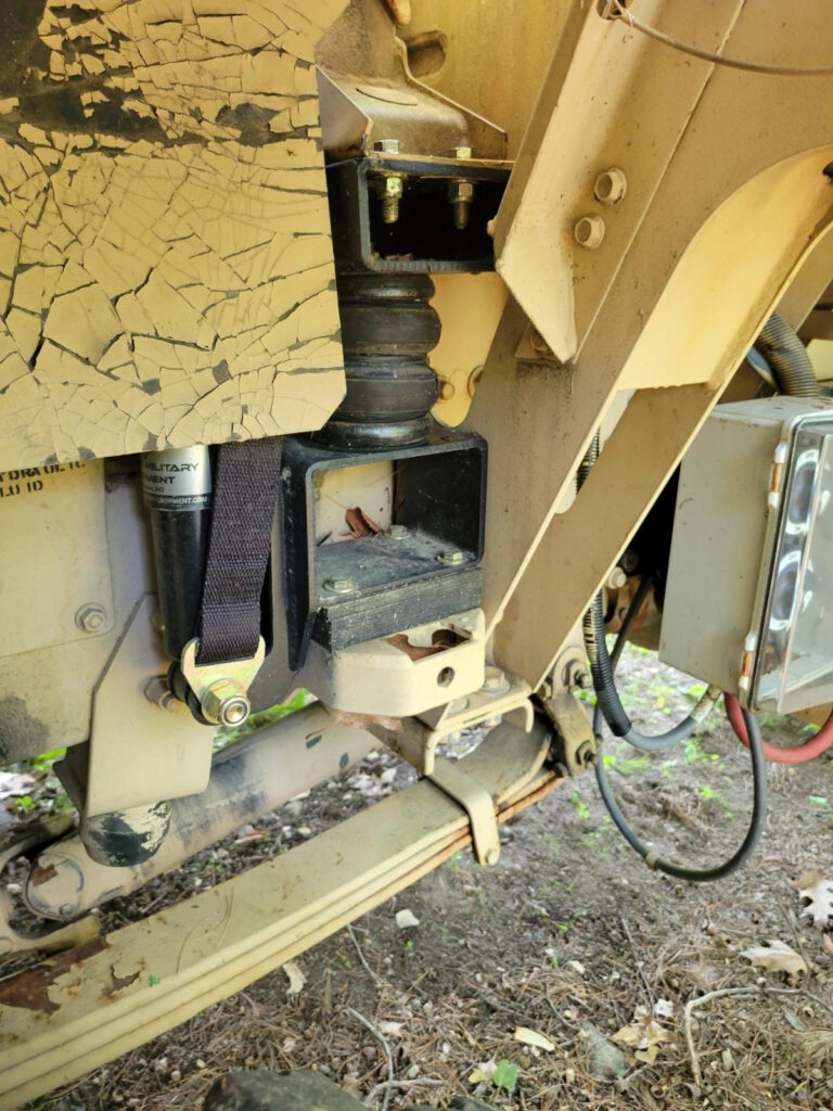 1999 Stewart and Stevenson M1078 Lmtv. 2441 Miles