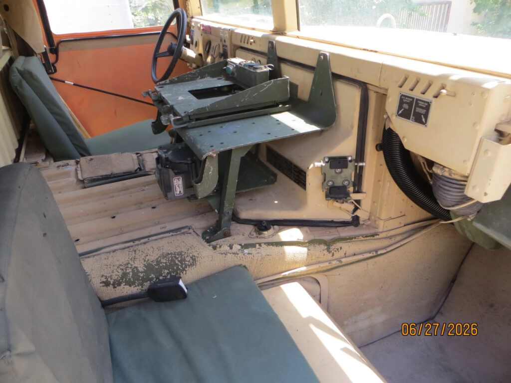 2006 Hmmwv Military Hummer M1097r1 with 2 door Truck, good Title, 3900 Miles