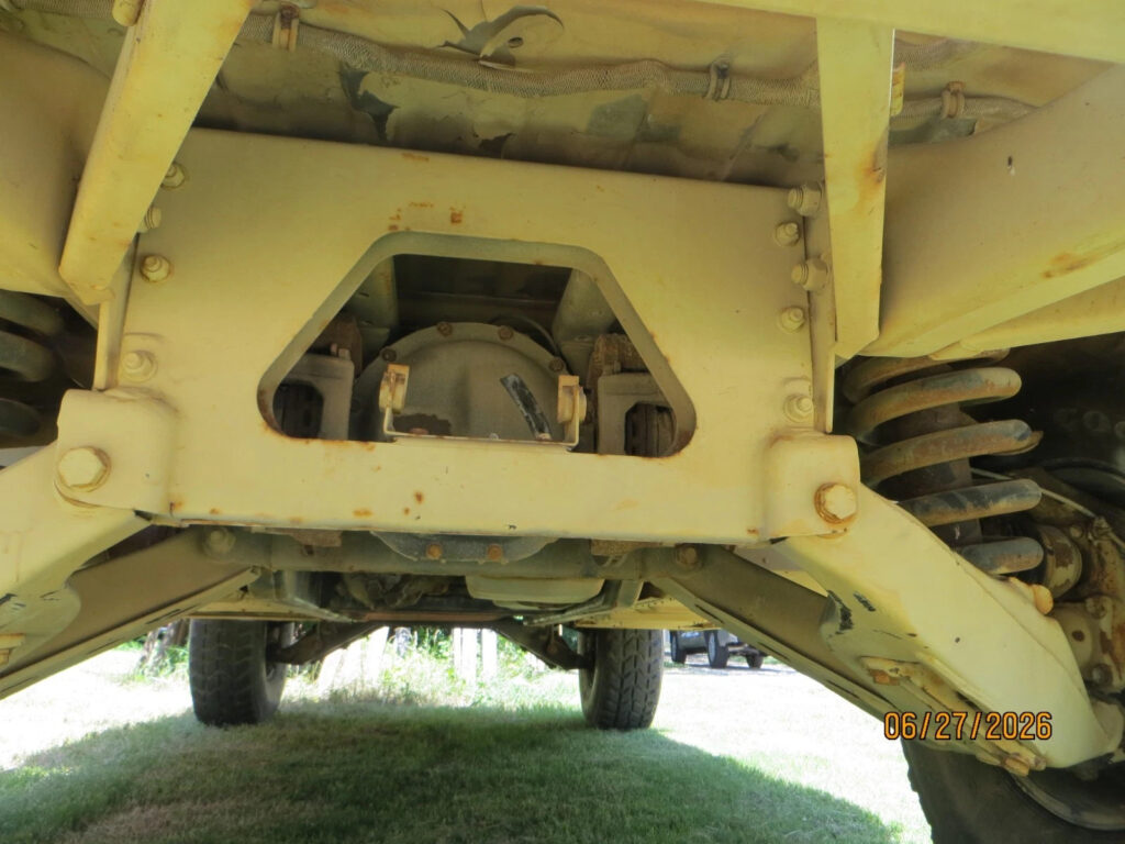 2006 Hmmwv Military Hummer M1097r1 with 2 door Truck, good Title, 3900 Miles