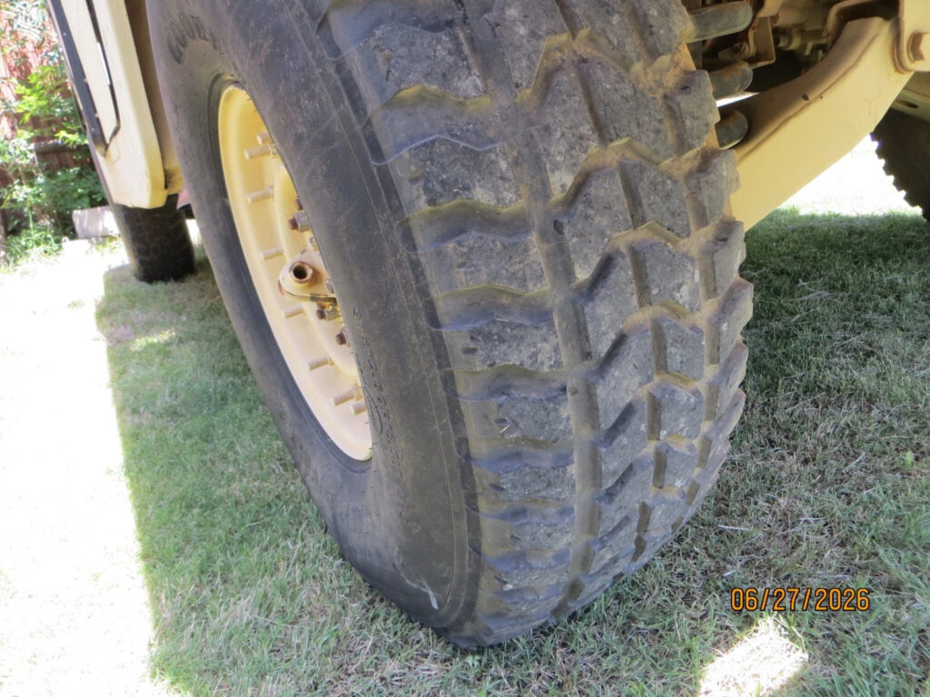 2006 Hmmwv Military Hummer M1097r1 with 2 door Truck, good Title, 3900 Miles
