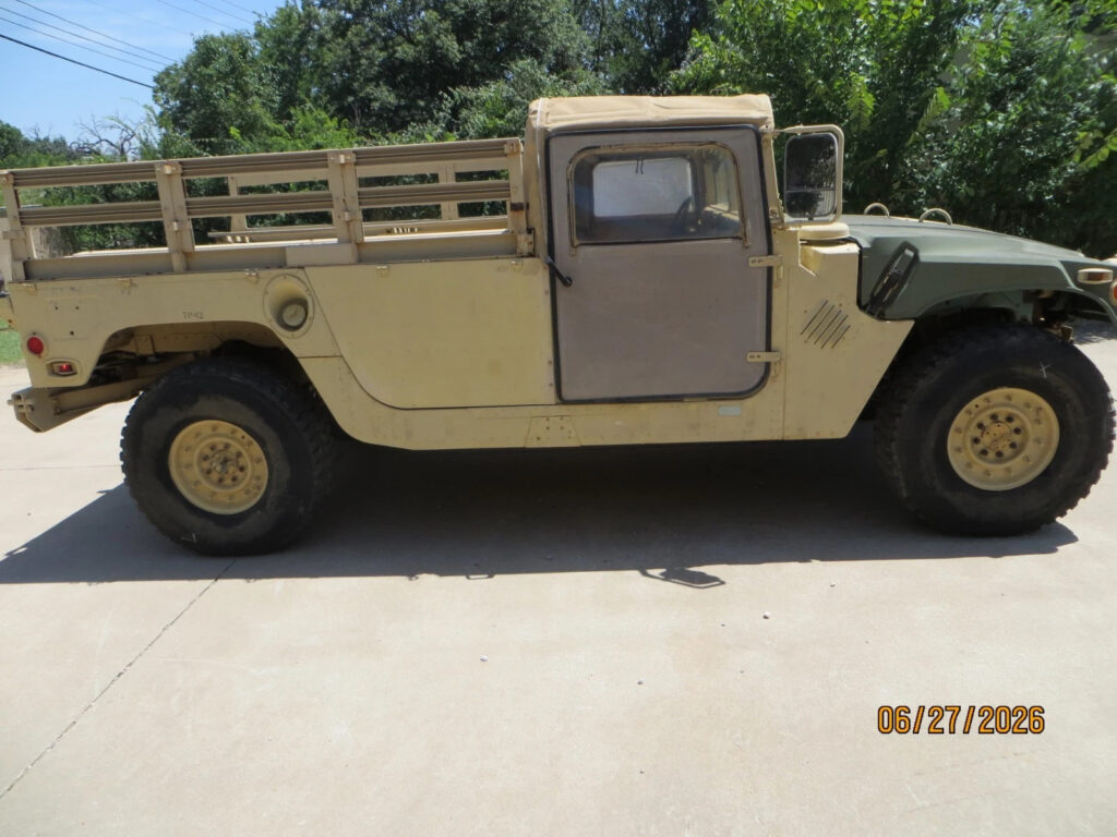 2006 Hmmwv Military Hummer M1097r1 with 2 door Truck, good Title, 3900 Miles
