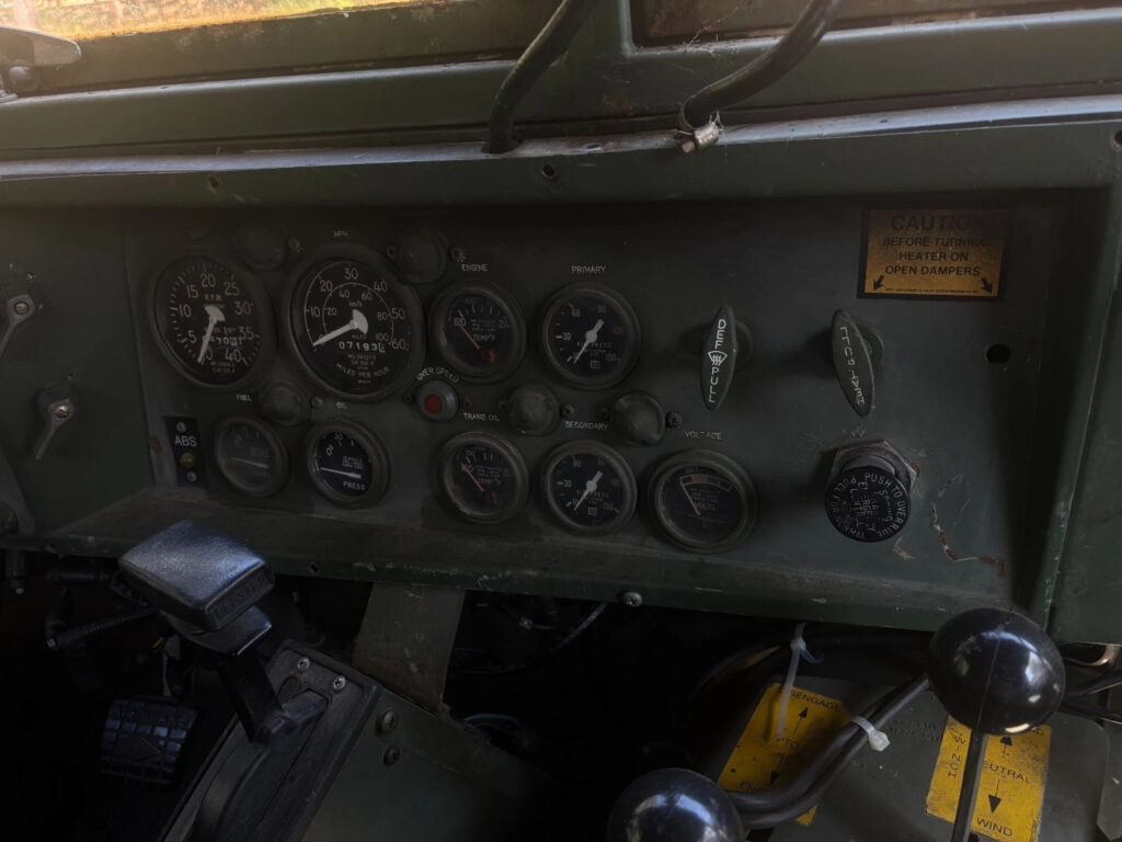 M925a 1988 5 ton Truck Cargo with 2 Lb line pull Winch
