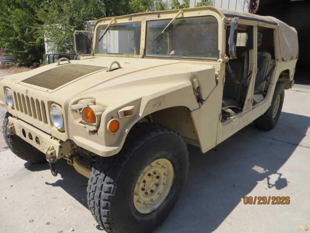 2006 Hmmwv Military Hummer M1097r1 with 4 door Utility, good Title, 6100 Miles